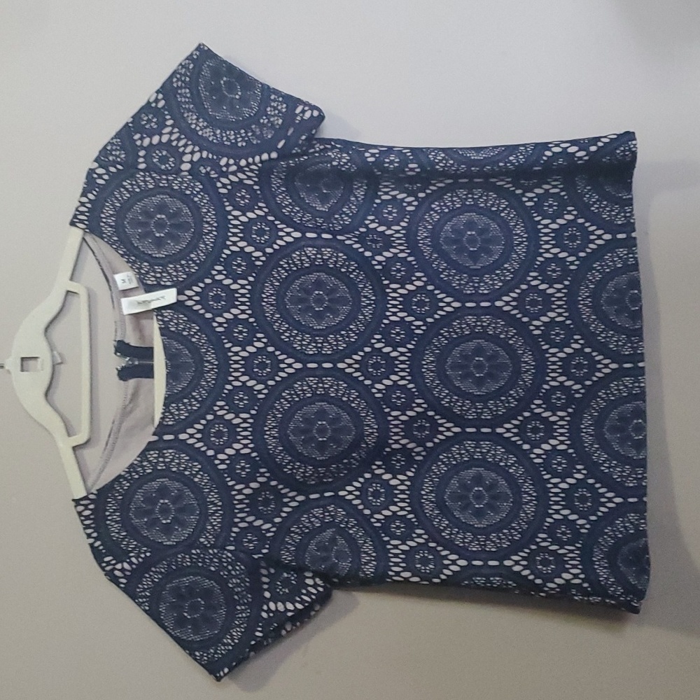 Tacera zippered top size medium